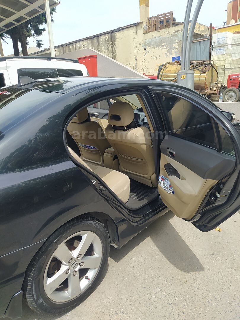 Sahibinden Honda Civic 1.6i VTEC Premium 2007 Model 5