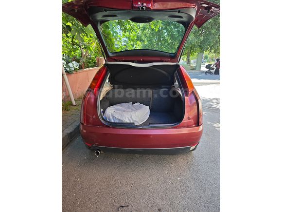 Sahibinden Ford Focus 1.6 Ghia 2001 Model 
