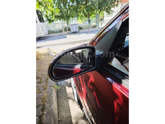 Sahibinden Ford Focus 1.6 Ghia 2001 Model 