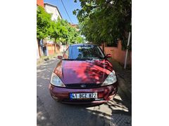 Sahibinden Ford Focus 1.6 Ghia 2001 Model 