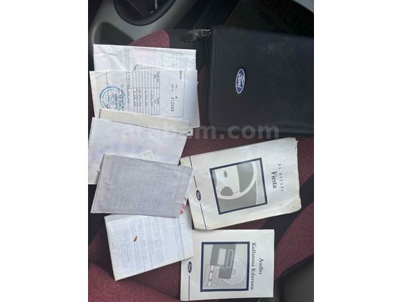 Sahibinden Ford Fiesta 1.25 Flair 2000 model
 