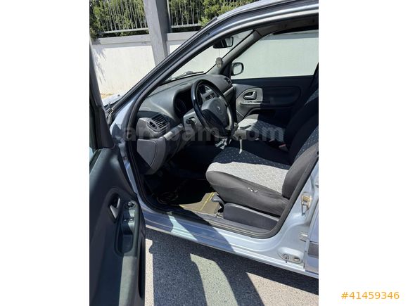 SNF MOTORS'DAN Clio 1.5 DCI Dynamique 2005
