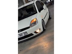 Sahibinden Ford Fiesta 1.4 TDCi Comfort 2005 Model 