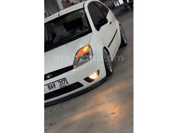 Sahibinden Ford Fiesta 1.4 TDCi Comfort 2005 Model 