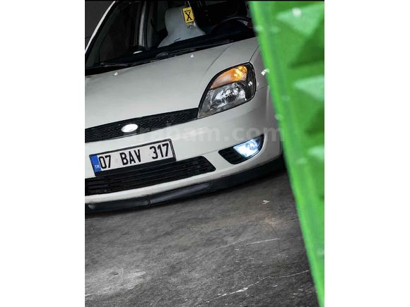Sahibinden Ford Fiesta 1.4 TDCi Comfort 2005 Model 