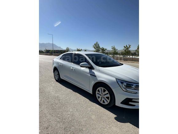 SAHİBİNDEN 52000 KM HATASIZ BOYASIZ