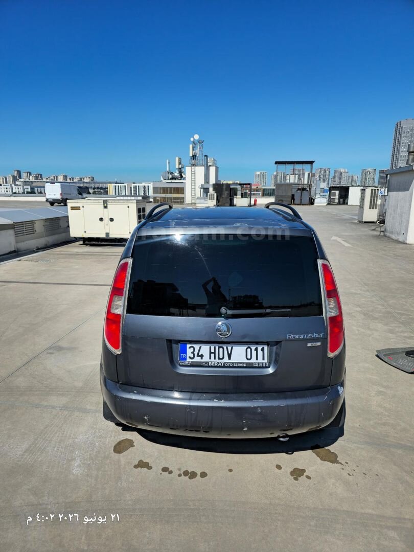 Sahibinden Skoda Roomster 1.6 Comfort 2008 Model İstanbul 295.000 km Gri 7