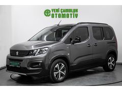 2023 PEUGEOT RİFTER 1.5 BLUHDİ 130PS GT EAT8 35.100 KM?