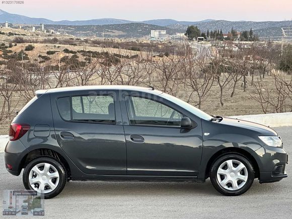 _2019_DACİA_SANDERO_TERTEMİZ_SERVİS_BAKIMLI_YAKIT_CİMRİSİ_