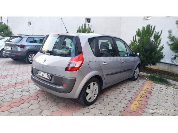 Sahibinden Renault Scenic 1.6 Dynamique 2004 Model