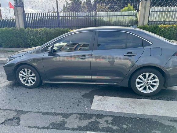 Sahibinden Toyota Corolla 1.5 Dream 2023 Model 