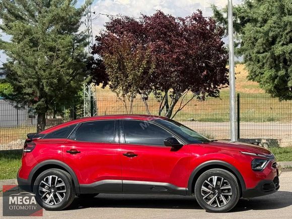 MEGA OTO'DAN 2022 CİTROEN C4 1.2 P.TECH EAT8 ''HATASIZ''