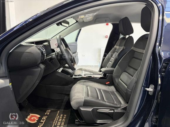GALERİ 3S'DEN 2024 CİTROEN C4 1.2 130HP SHİNE 26'BİNDE HATASIZ