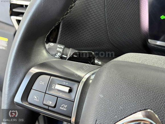 GALERİ 3S'DEN 2024 CİTROEN C4 1.2 130HP SHİNE 26'BİNDE HATASIZ