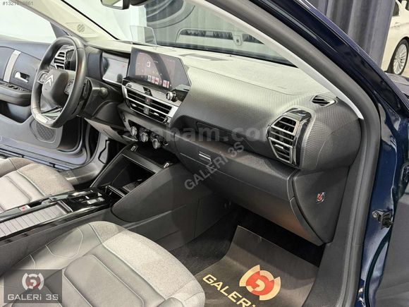 GALERİ 3S'DEN 2024 CİTROEN C4 1.2 130HP SHİNE 26'BİNDE HATASIZ
