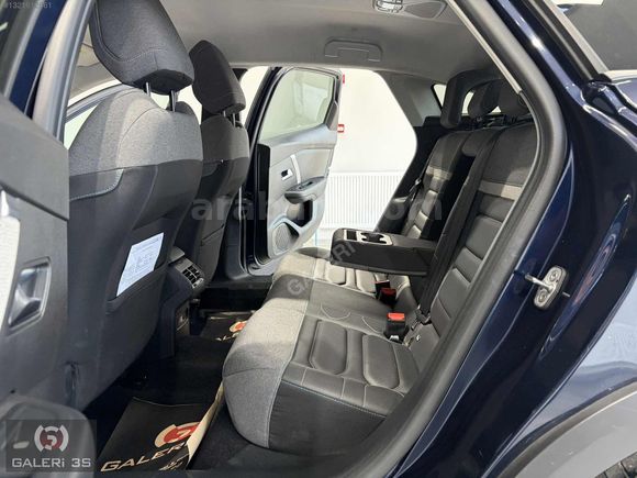 GALERİ 3S'DEN 2024 CİTROEN C4 1.2 130HP SHİNE 26'BİNDE HATASIZ