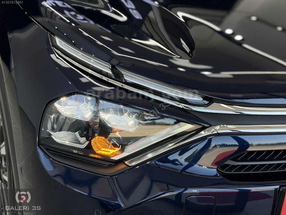GALERİ 3S'DEN 2024 CİTROEN C4 1.2 130HP SHİNE 26'BİNDE HATASIZ