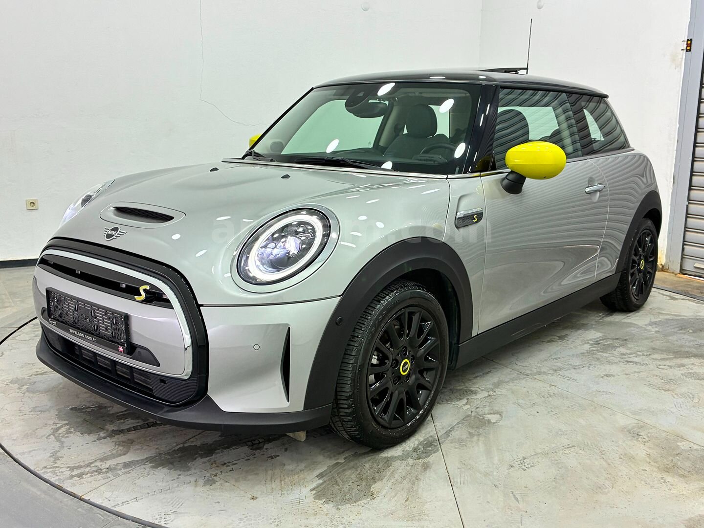Galeriden Mini Cooper Electric SE Inspired 2023 Model Samsun 19.150 km Gri 4