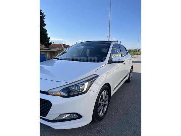 Sahibinden Hyundai i20 1.2 MPI Elite 2016 Model  98.000 km Beyaz