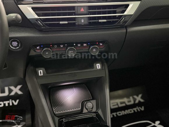 FULL / HATASIZ BOYASIZ TRAMERSİZ / 2025 / 9.800Km / GARANTİLİ