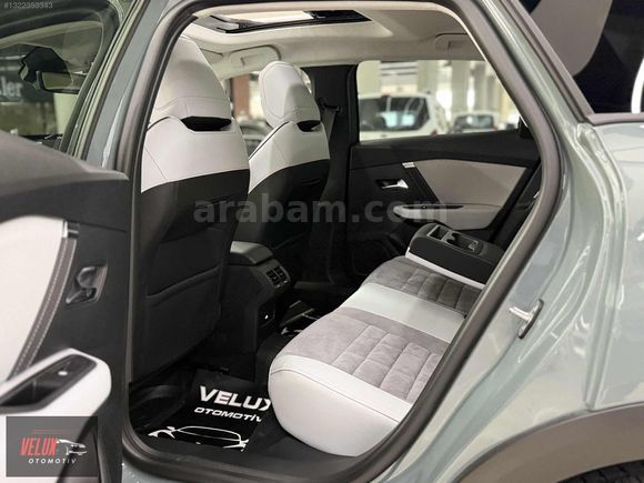 FULL / HATASIZ BOYASIZ TRAMERSİZ / 2025 / 9.800Km / GARANTİLİ