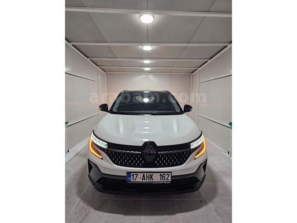 Sahibinden Renault Austral 1.3 Hybrid Techno Esprit Alpine 2024 Model
