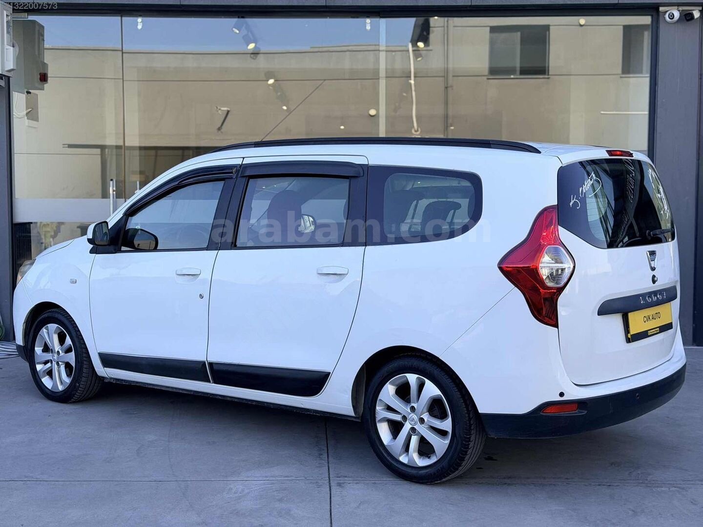 Galeriden Dacia Lodgy 1.5 dCi Laureate 2014 Model İzmir 197.000 km Beyaz 6