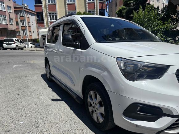 Sahibinden Opel Combo 1.5 CDTI Ultimate 2022 Model 
