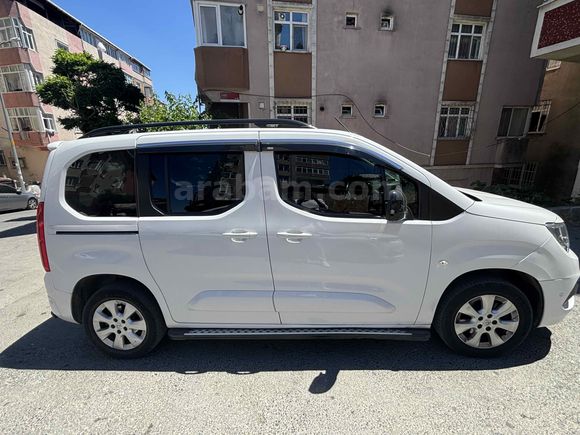 Sahibinden Opel Combo 1.5 CDTI Ultimate 2022 Model 