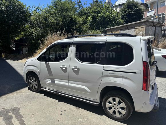 Sahibinden Opel Combo 1.5 CDTI Ultimate 2022 Model 