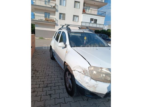 Sahibinden Dacia Duster 1.5 dCi Laureate 2013 Model  176.000 km Beyaz