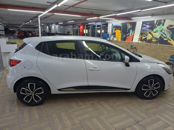 MEMURDAN TRAMERSİZ DEĞİŞENSİZ BOYASIZ Clio 1.5 dCi Touch 2018 Model