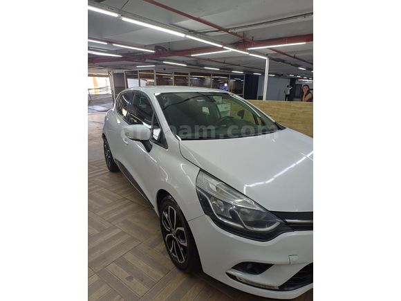 MEMURDAN TRAMERSİZ DEĞİŞENSİZ BOYASIZ Clio 1.5 dCi Touch 2018 Model