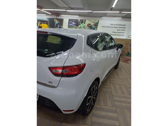 MEMURDAN TRAMERSİZ DEĞİŞENSİZ BOYASIZ Clio 1.5 dCi Touch 2018 Model