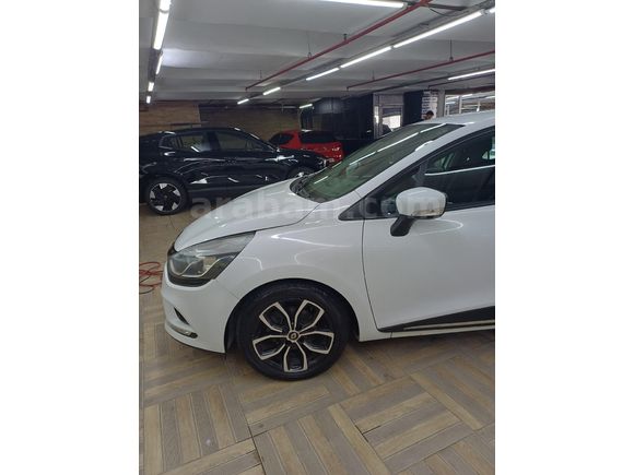 MEMURDAN TRAMERSİZ DEĞİŞENSİZ BOYASIZ Clio 1.5 dCi Touch 2018 Model
