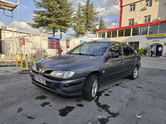 Sahibinden Renault Megane 2.0 RXT 1998 Model