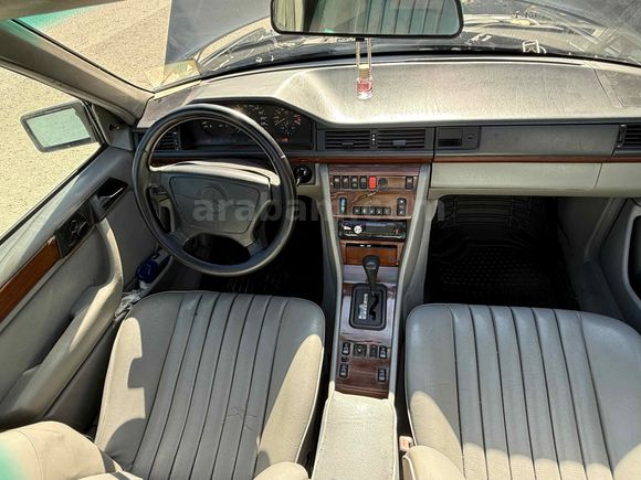 Sahibinden Mercedes - Benz 200 E 1993 Model 