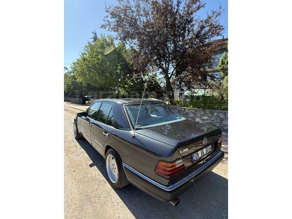 Sahibinden Mercedes - Benz 200 E 1993 Model 