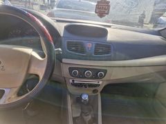 Sahibinden Renault Fluence 1.5 dCi Extreme 2011 Model  280.000 km Füme