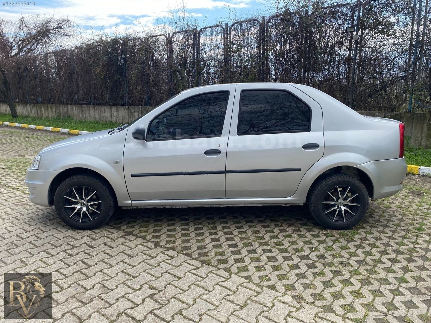 Galeriden Dacia Logan 1.5 dCi Ambiance 2011 Model Bursa 393.000 km Gri 4