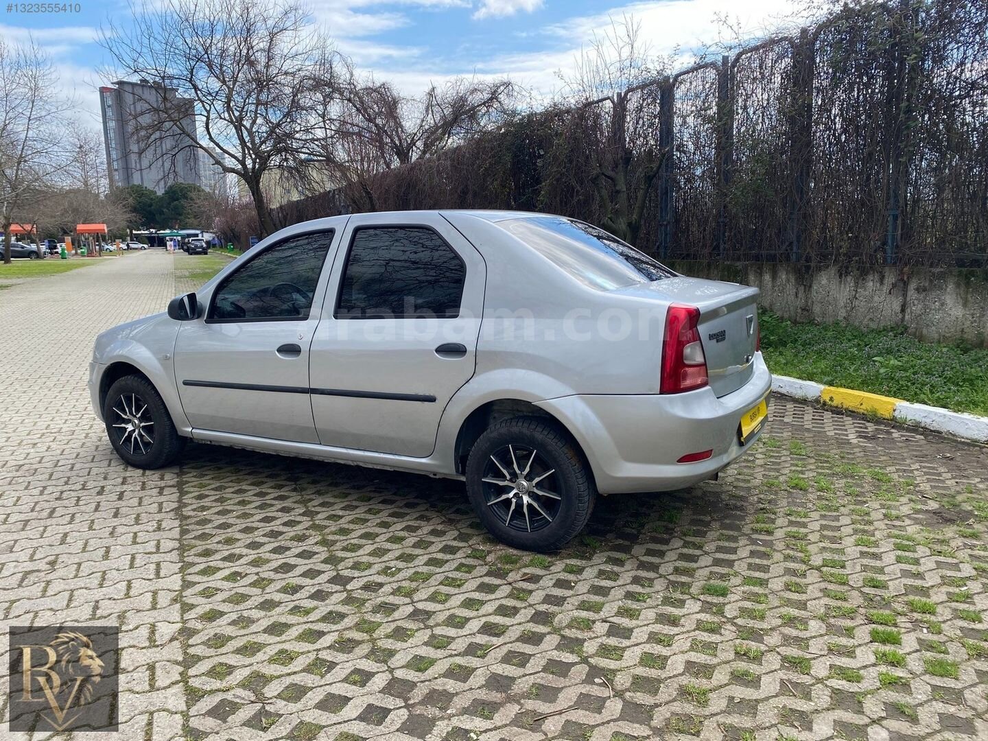 Galeriden Dacia Logan 1.5 dCi Ambiance 2011 Model Bursa 393.000 km Gri 5