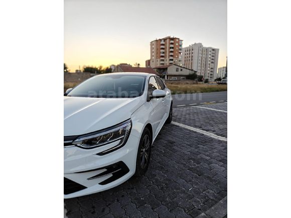 İLK SAHİBİNDEN TOUCH PLUS MEGANE 4 GSR2