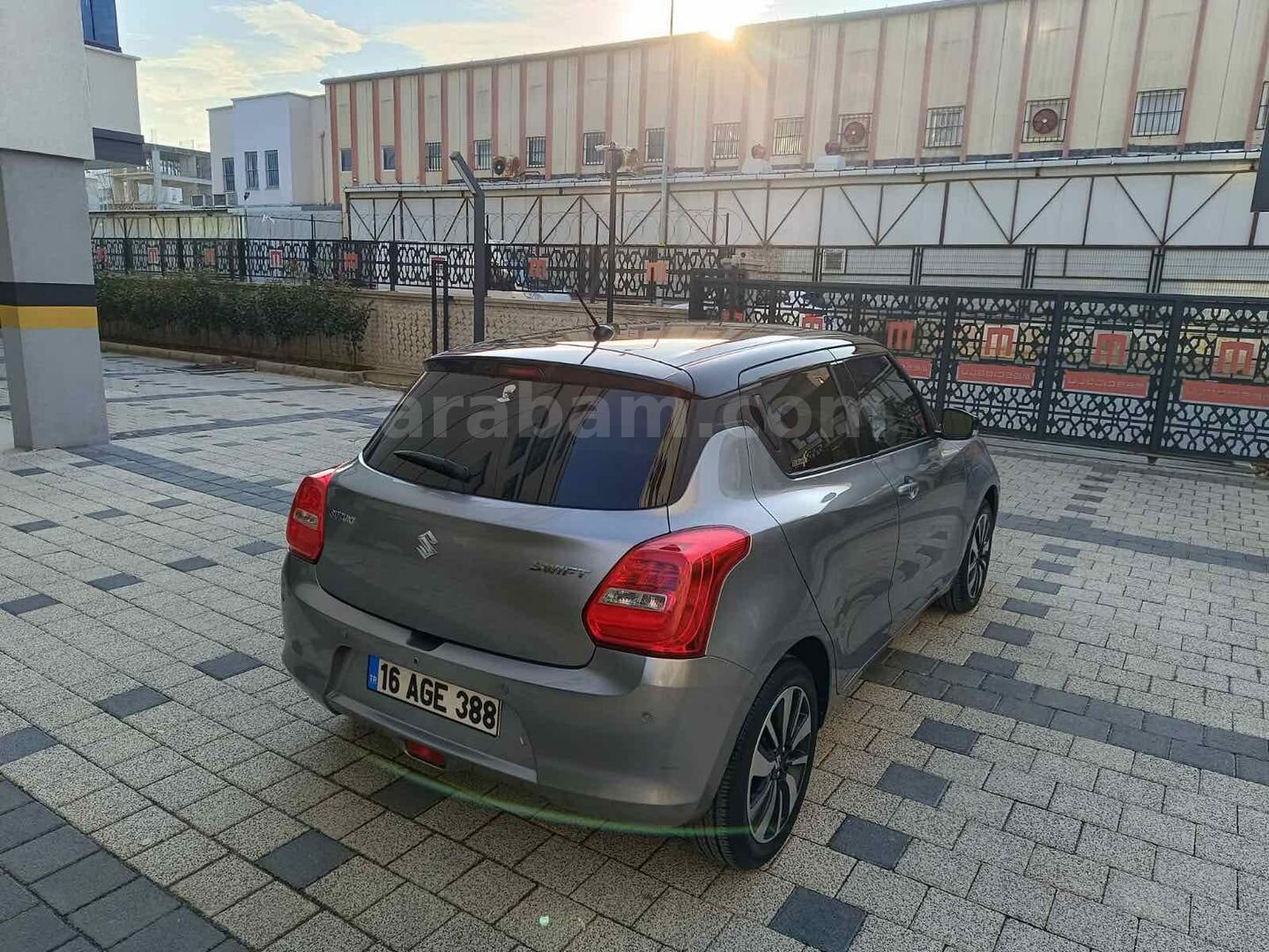 Sahibinden Suzuki Swift 1.2 GLX 2019 Model İstanbul 57.300 km Gri (Gümüş) 6