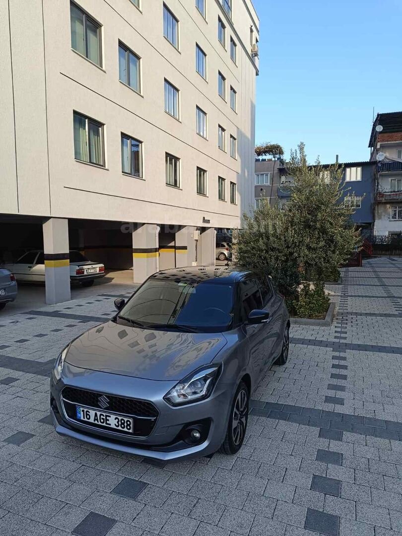Sahibinden Suzuki Swift 1.2 GLX 2019 Model İstanbul 57.300 km Gri (Gümüş) 4