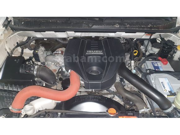 Galeriden Isuzu D-Max 2.5 4x2 LTD 2017 Model Siirt