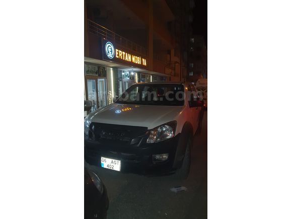Galeriden Isuzu D-Max 2.5 4x2 LTD 2017 Model Siirt
