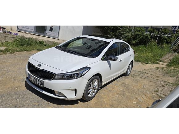 Sahibinden Kia Cerato 1.6 CRDi Concept Plus 2017 Model İstanbul 98.500 km Beyaz