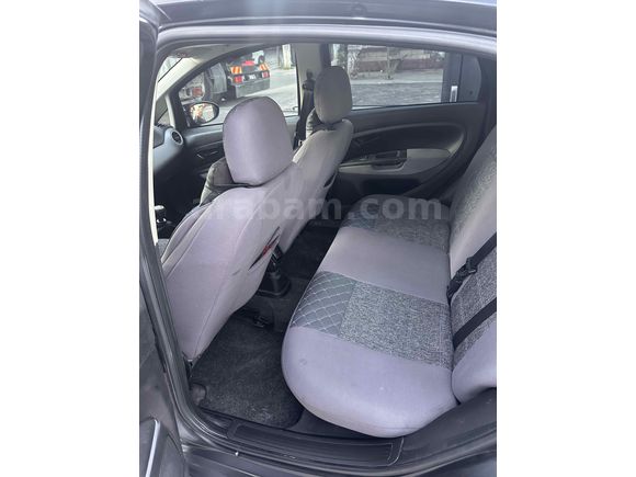 Sahibinden Fiat Linea 1.6 Multijet Easy 2013 Model 