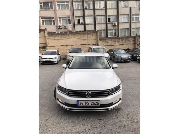 Sahibinden Volkswagen Passat 1.4 TSi BlueMotion Trendline 2017 Model  93.000 km Beyaz
