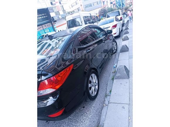 Sahibinden Hyundai Accent Blue 1.6 CRDI Prime 2012 Model 